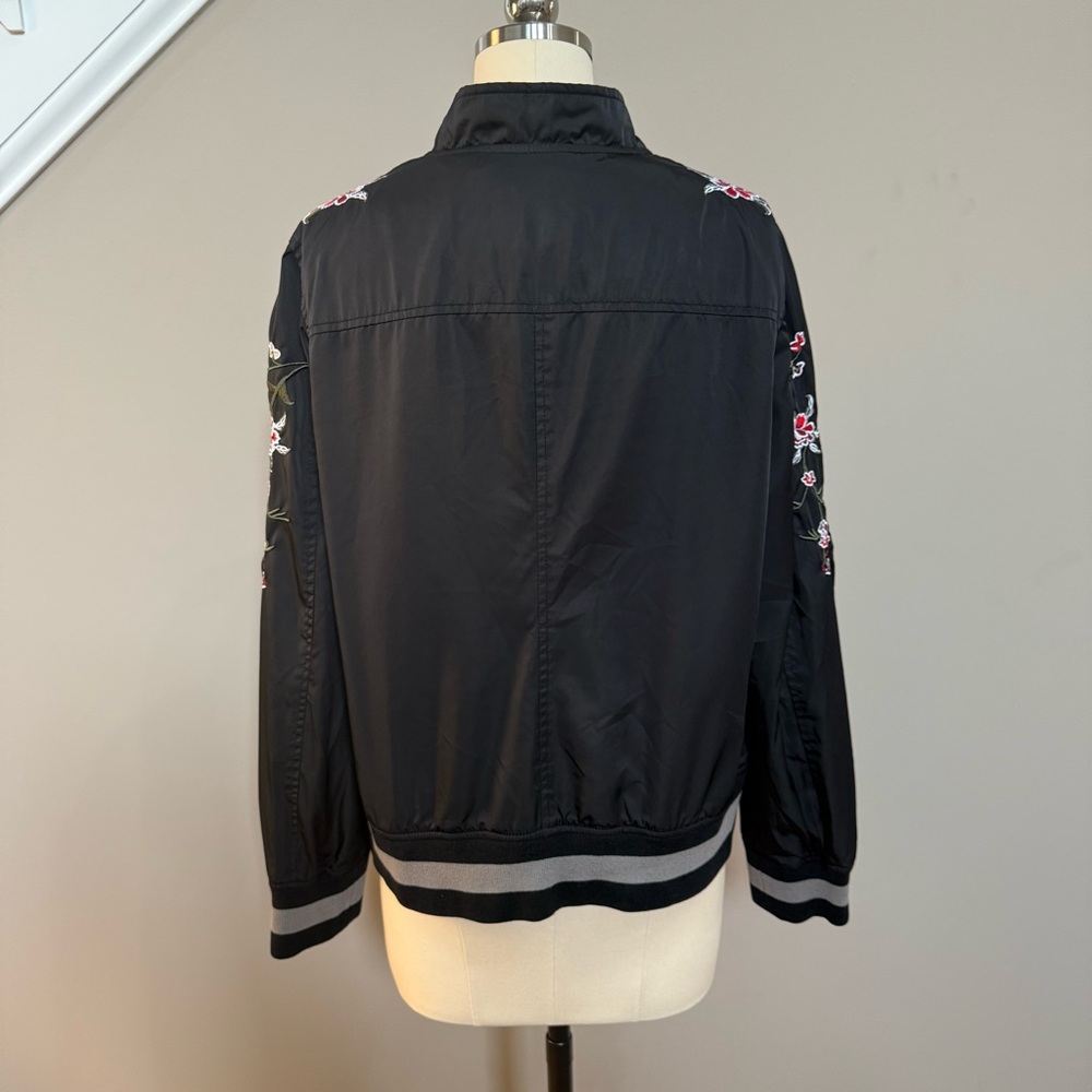 BCBGeneration Black Varsity Jacket with Floral Embroidery, Large, UGC - Picture 8 of 12